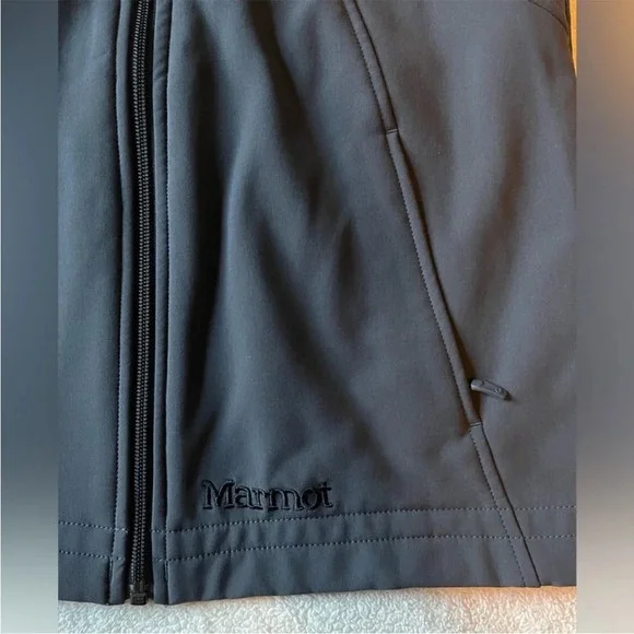 Marmot vest, dark charcoal gray and brown faux fur lined hood/ sleeves. Sz S - Picture 4 of 4